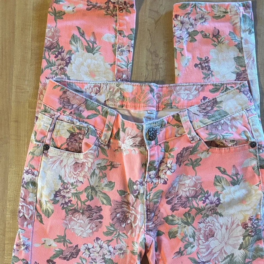 Vanilla Star Floral Peach Women's Skinny Jeans Size 1